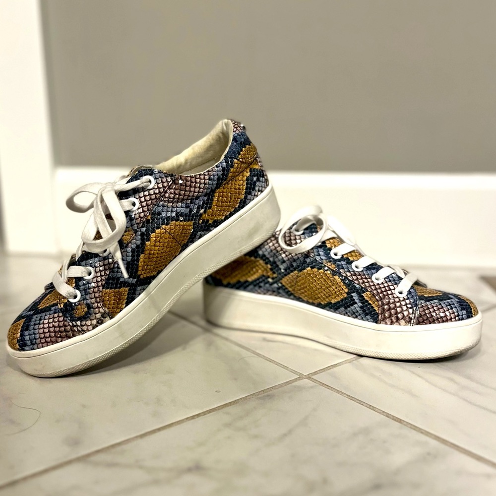 Steve Madden Multi Hue Snakeskin Pattern Platform Sneakers Size 8 1/2